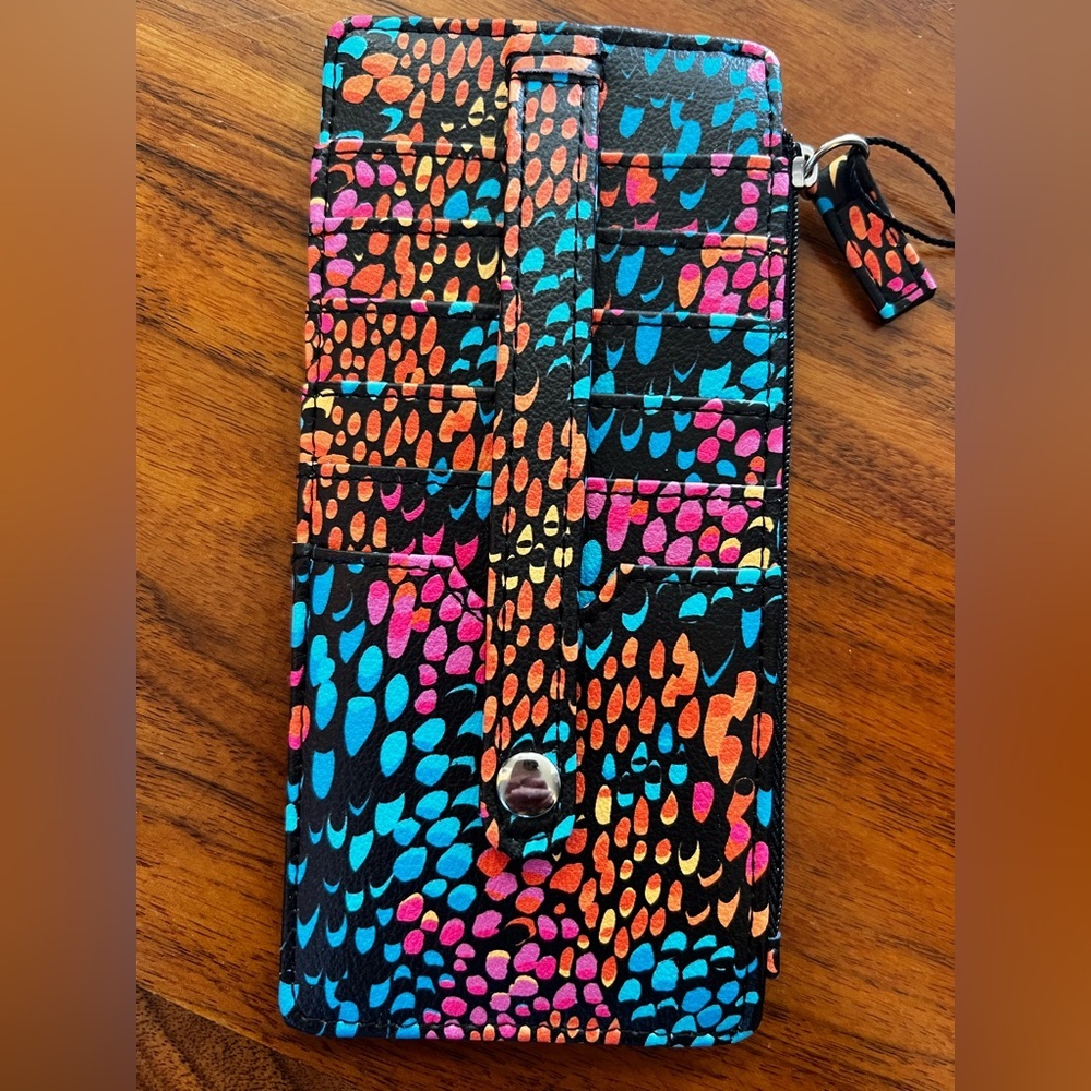 CLEARANCE Women’s Multi-Colored Snake Design Card Holder! - Picture 5 of 8
